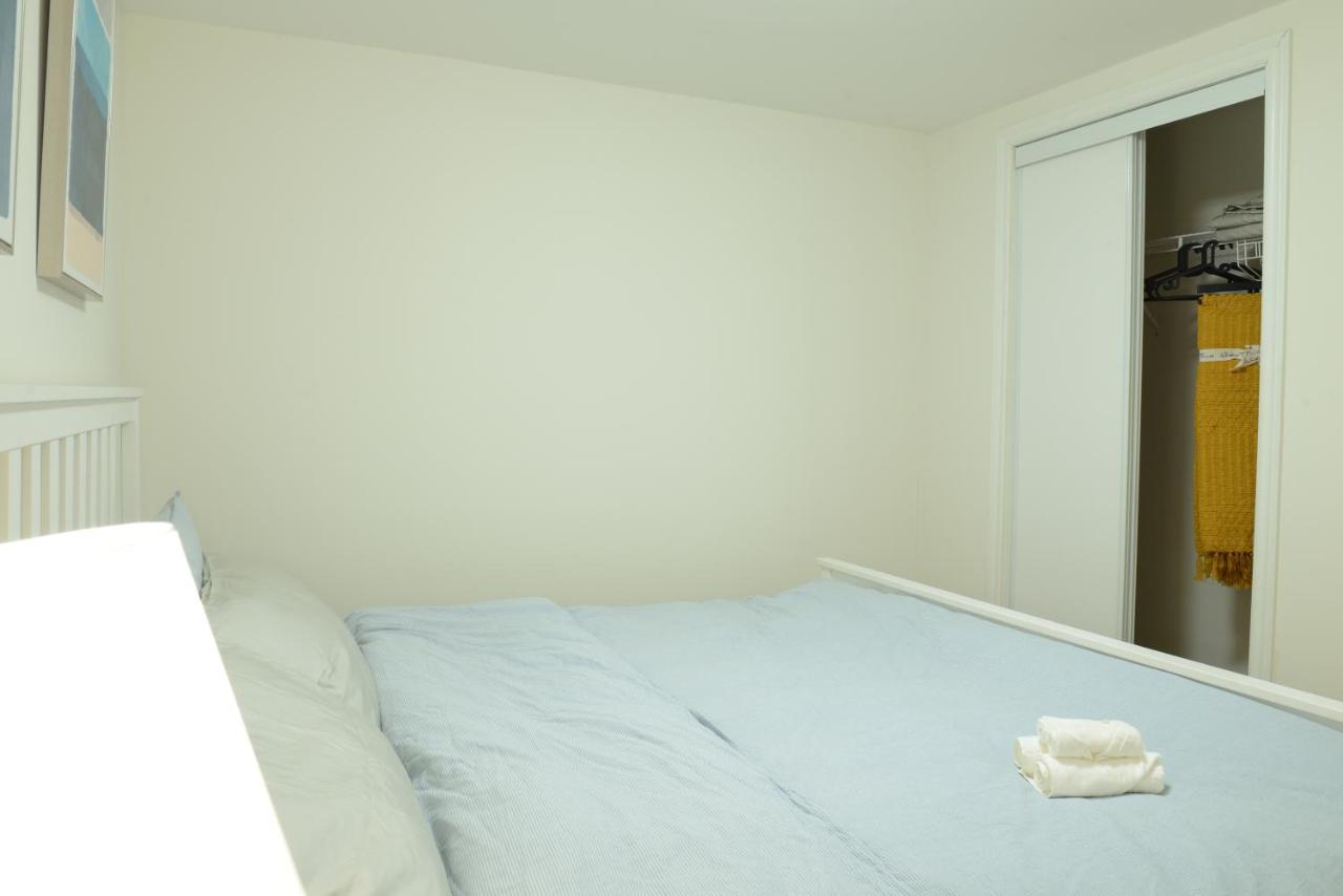 Spacious 2-Bed-Room Near Yonge & Major Mackenzie ริชมอนด์ฮิลล์ ภายนอก รูปภาพ
