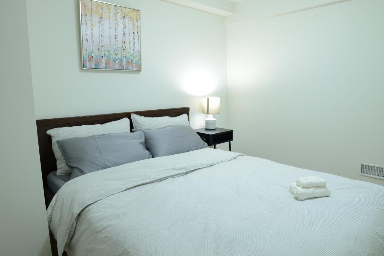Spacious 2-Bed-Room Near Yonge & Major Mackenzie ริชมอนด์ฮิลล์ ภายนอก รูปภาพ